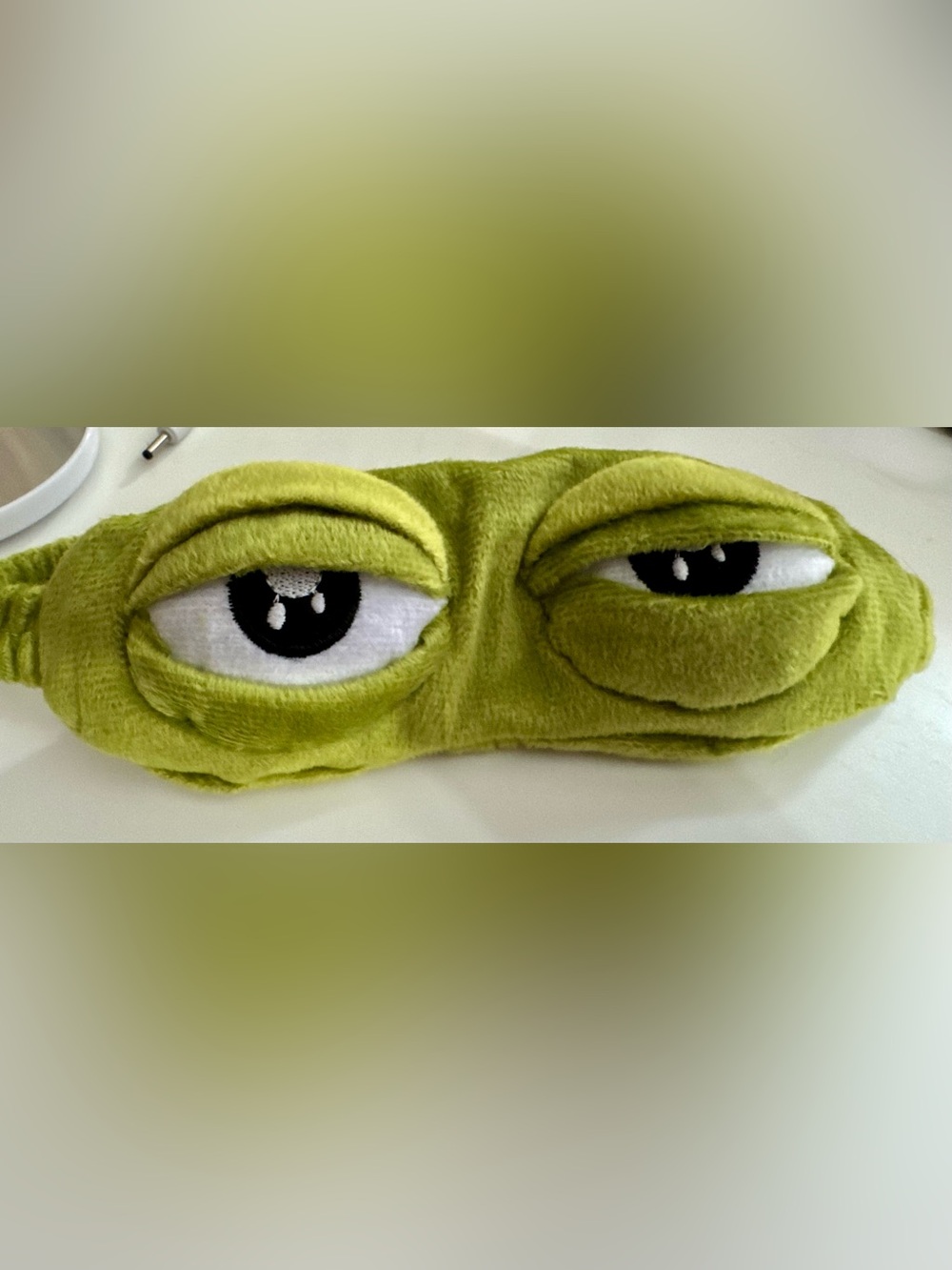 Frog Eye Plush Adjustable Eyelid Sleep Mask New - Picture 8 of 8